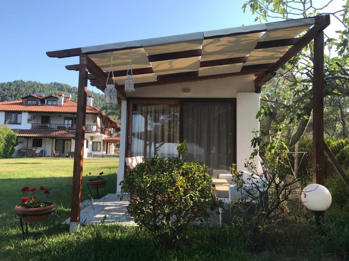 וורוורו Filippos Resort By The Sea מראה חיצוני תמונה